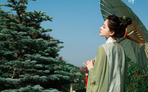 山间古装 绿色 绝色 人像 小清新 养眼 中国风 漂亮 美图 美人 – YiTuYu艺图语