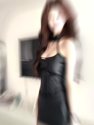 姜仁卿韩风时尚美学，极简之中彰显力量