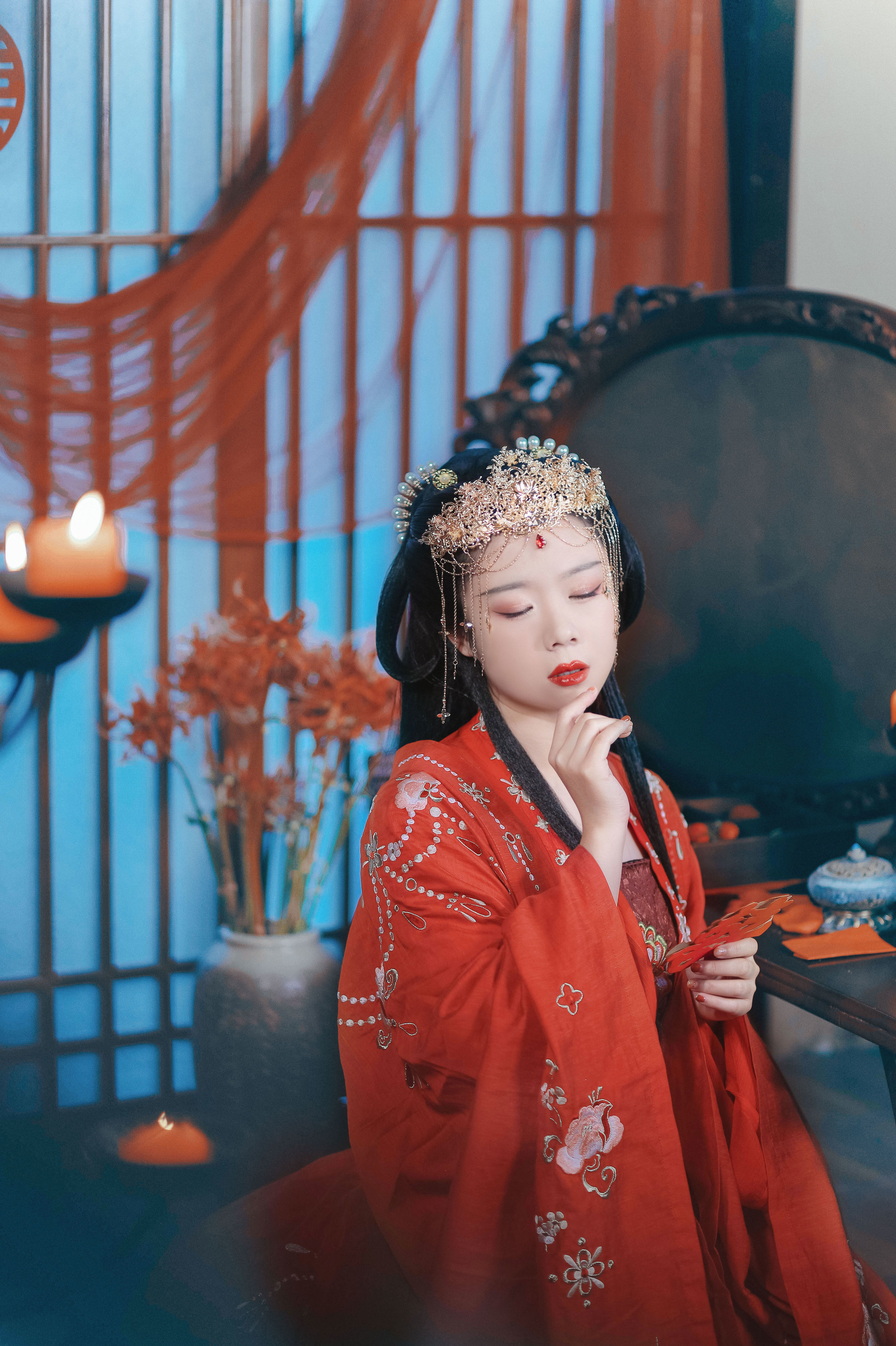 [YiTuYu艺图语] Suky喜欢软绵绵毛茸茸的团子《囍》 好看的4K高清无水印纯欲妹子意境唯美写真完整版图集