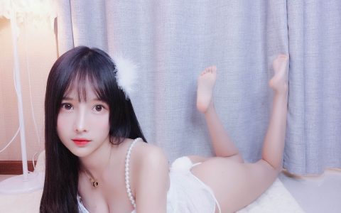 虎牙小小奶瓶儿火箭千元定制,精彩程度堪比群里的作业