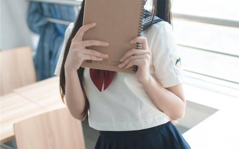 五更百鬼结了又离但依旧稚气未脱的小女生