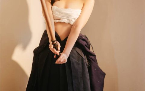 汪知子最后的武士，美丽且妩媚驯兽师