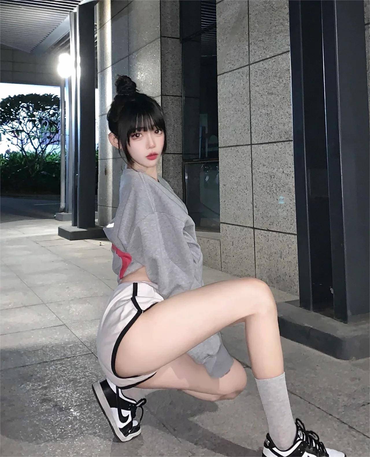 谁是妮老师？网红妮老师微密热舞资源下载-1