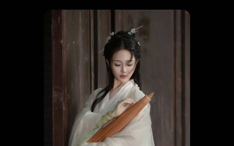 将爱却晚秋&YiTuYu艺图语