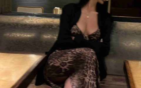 混血女神蜀黍纾纾微密圈嘉宾，神仙颜值与完美身材并存