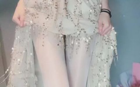 揭秘小艾根本吃不饱微密圈作品样貌,神秘女子背后的青涩与活力