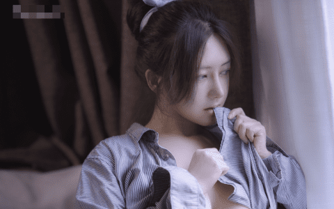 樱晚GiGicosplay摄影作品集合资源，深情凝视太治愈