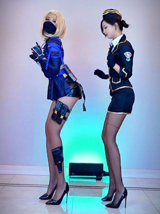 惊艳的飞天小喵警微密圈作品资源美照，精致妆容与完美曲线令人惊叹