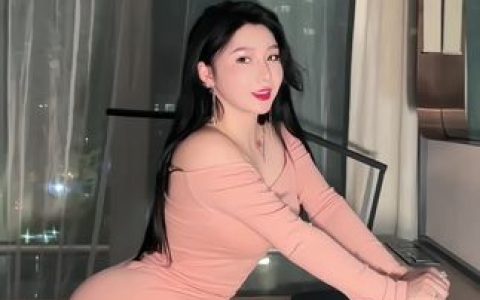 揭秘抖音网红eliya鳄梨丫图集作品，颜值惊艳身材火辣