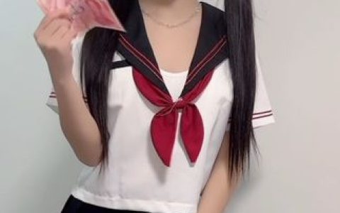 萱萱很甜(萱福晋)微密圈作品展示，甜美可爱的笑容温暖你的心