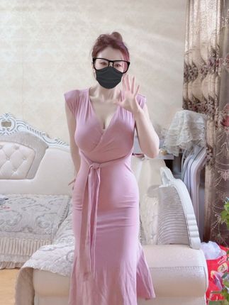 抖音创作者小小忽忽吖遭遇微密圈视频流出，引发用户隐私保护热议