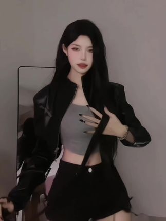 欣赏抖音小哭包不哭微密圈作品，身材和颜值的完美展现