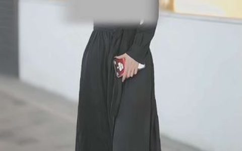 猪小七早期泳装照片分享,分享她早期的泳装照片