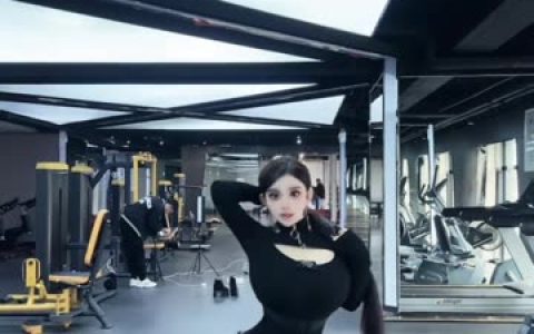 梦露Veronica的职业和经历,她是做什么的?