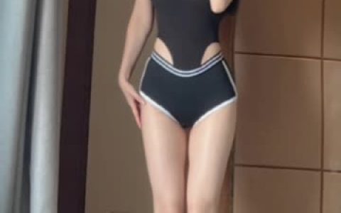 奶白鹿神的维密风采,魅力四射的维密女孩