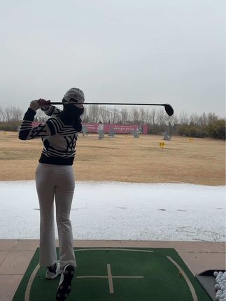 金希儿人物介绍，一窥她的身份背景