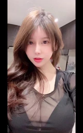 奔跑的晶骡儿红酒视频在哪里看？视频资源获取攻略