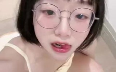 王胜利维密图集个人简历分享，欣赏她在维密中的精彩瞬间