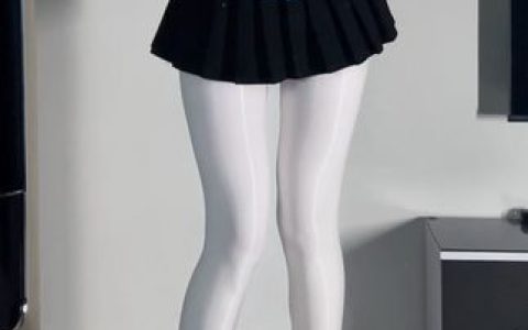 白龙猫女穿越时空,复古无弹力咖啡色丝照片集震撼发布