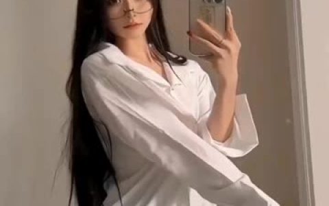 陈妮妮UNI微密圈高清图集,网红的高清写真展示