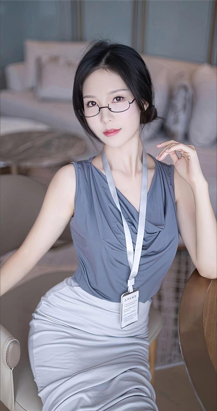 抖娘利世微密圈作品《深绿》时尚境界，深绿风尚