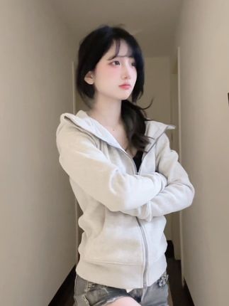 杨晚柠的视频风格演变，她如何不断创新，吸引更多观众