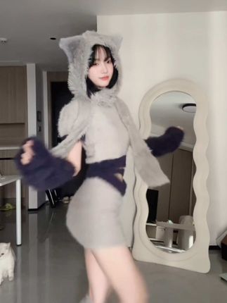 刘钞钞热舞视频与观众反应，分析刘钞钞热舞视频中的观众反应与互动