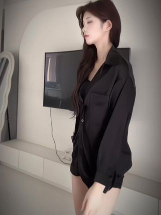 杨晚柠的直播互动创新，她是如何在互动中不断提升观众参与感的？