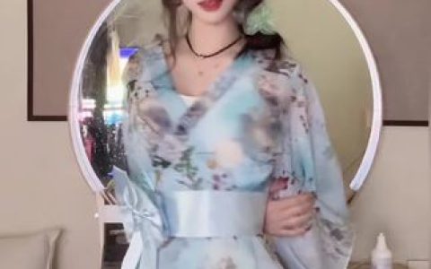 肚脐小师妹抖音号最新动态，关注肚脐小师妹抖音号，获取她的最新动态与作品