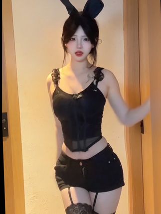 虎牙小狮子加特林舞蹈视频，她的劲爆舞蹈引发热议