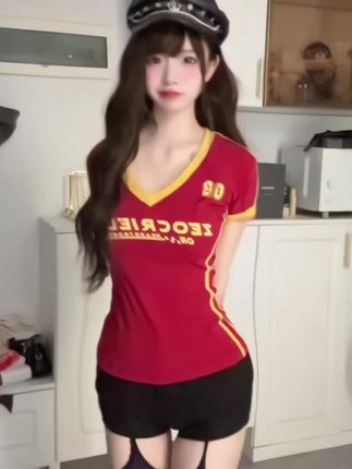 虎牙小师妹表情舞教学视频，教你如何跳出动感舞蹈