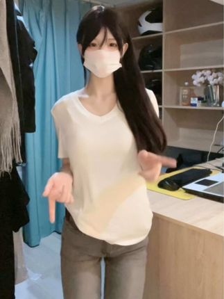 虎牙小狮子一字马舞蹈技巧,快速掌握一字马挑战