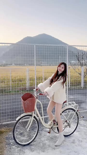 抖音小萌子weme付费图赏析（气质一绝的小萌子作品）
