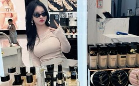 [微密圈]张鑫baby纯情小妹写真合集，清新唯美风格备受好评