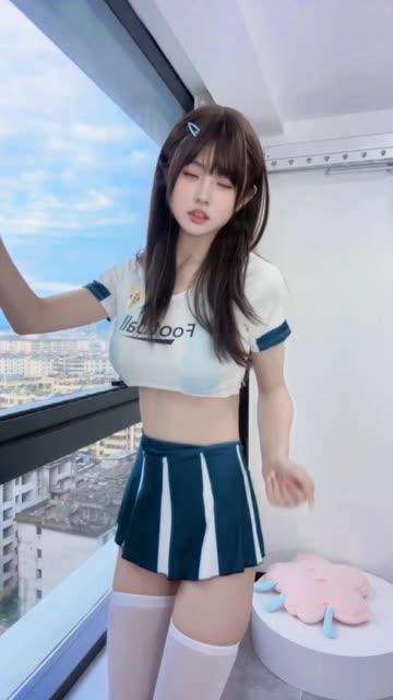 给乔买裙子的写真合集下载，微密圈付费作品应有尽有