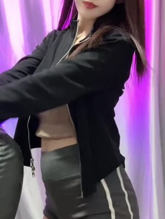 快手男王万元定制视频，她定制舞蹈为何如此高价？