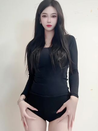 糊涂小Y的黑色战袍造型，探秘糊涂小Y舞台背后的故事