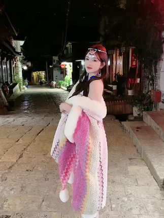 小艾baby的全名是什么？主播资料大揭秘