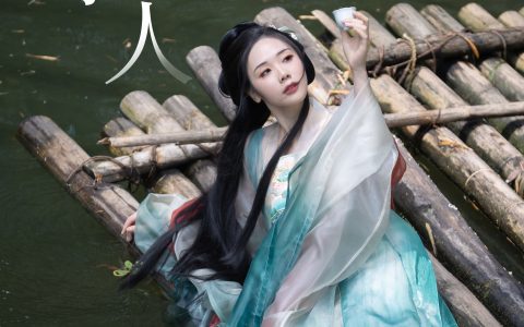 泛舟人古风 绝色 意境 美人 汉服 模特 唯美 漂亮 中国风 – YiTuYu艺图语