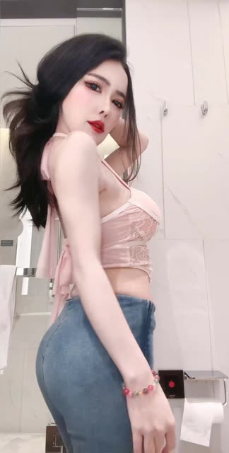快手雪儿baby热舞精选合集，性感与优雅的完美结合