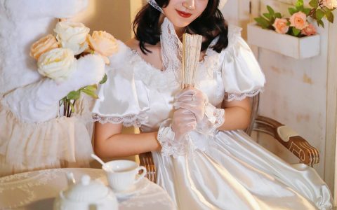 掉入兔子洞的爱丽丝漂亮 复古 优雅 少女 写真集 – YiTuYu艺图语