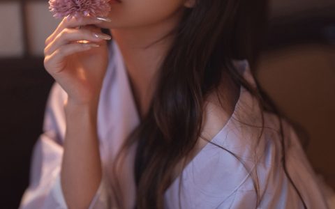 姝雯同学《轻私纯欲和服写真》 – YiTuYu艺图语