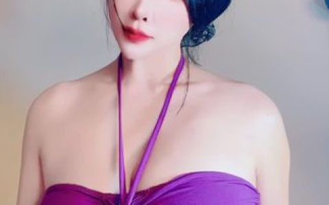 CC白妖妖定制舌头舞,大胆表演如何吸引千万粉丝?