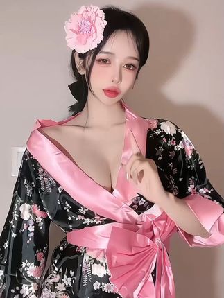 小猫咪CK的微密圈时尚穿搭，学习时尚秘籍