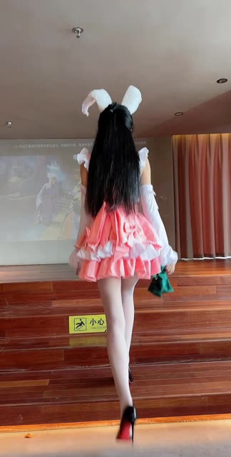 CC苏棠土豪专属定制舞蹈视频，看她如何满足粉丝的高端需求