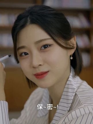 韩国董顾冉写真集，性感与艺术的完美演绎