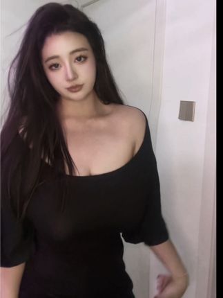 软糖熊直播热舞现场，高人气舞蹈片段一览