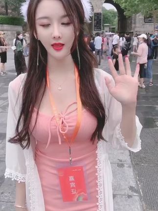 夏天的小雪的视频创作灵感，她如何创作独特的短视频