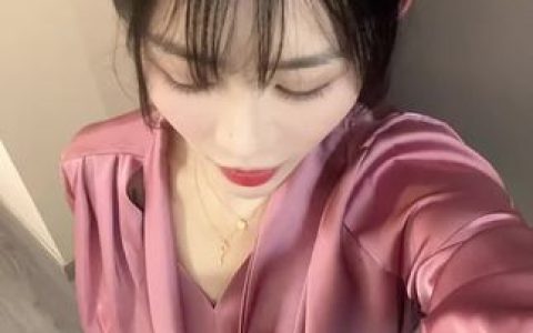 琳lin的舞台服装与私服，背后设计揭秘