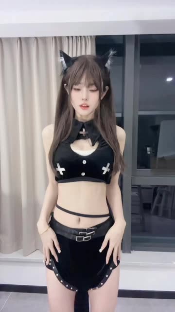 给乔买裙子的写真合集下载，微密圈付费作品应有尽有